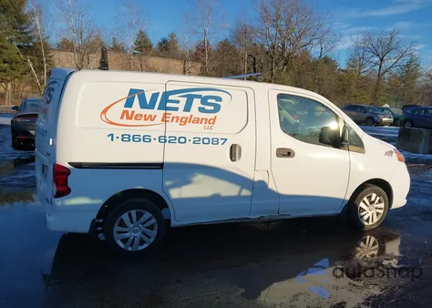 2015 Nissan Nv200 Sv z USA, uszkodzony, nr VIN 3N6CM0KN6FK717169